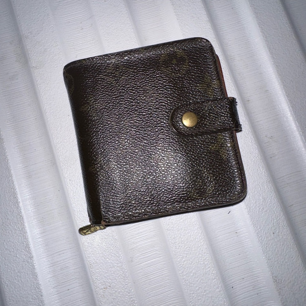 Louis Vuitton brown monogram bifold with zip around coin double pocket
